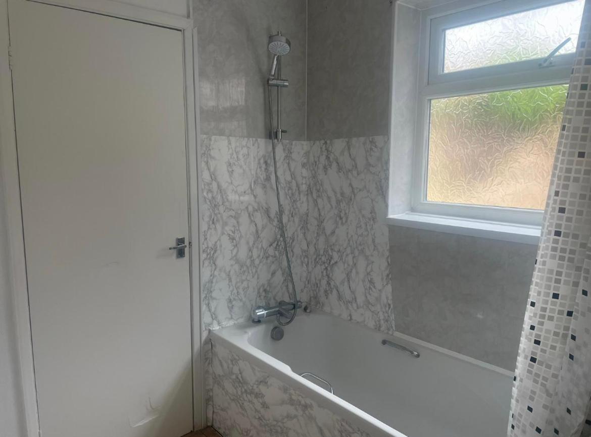 מידלסבורו Adorable Double Room מראה חיצוני תמונה