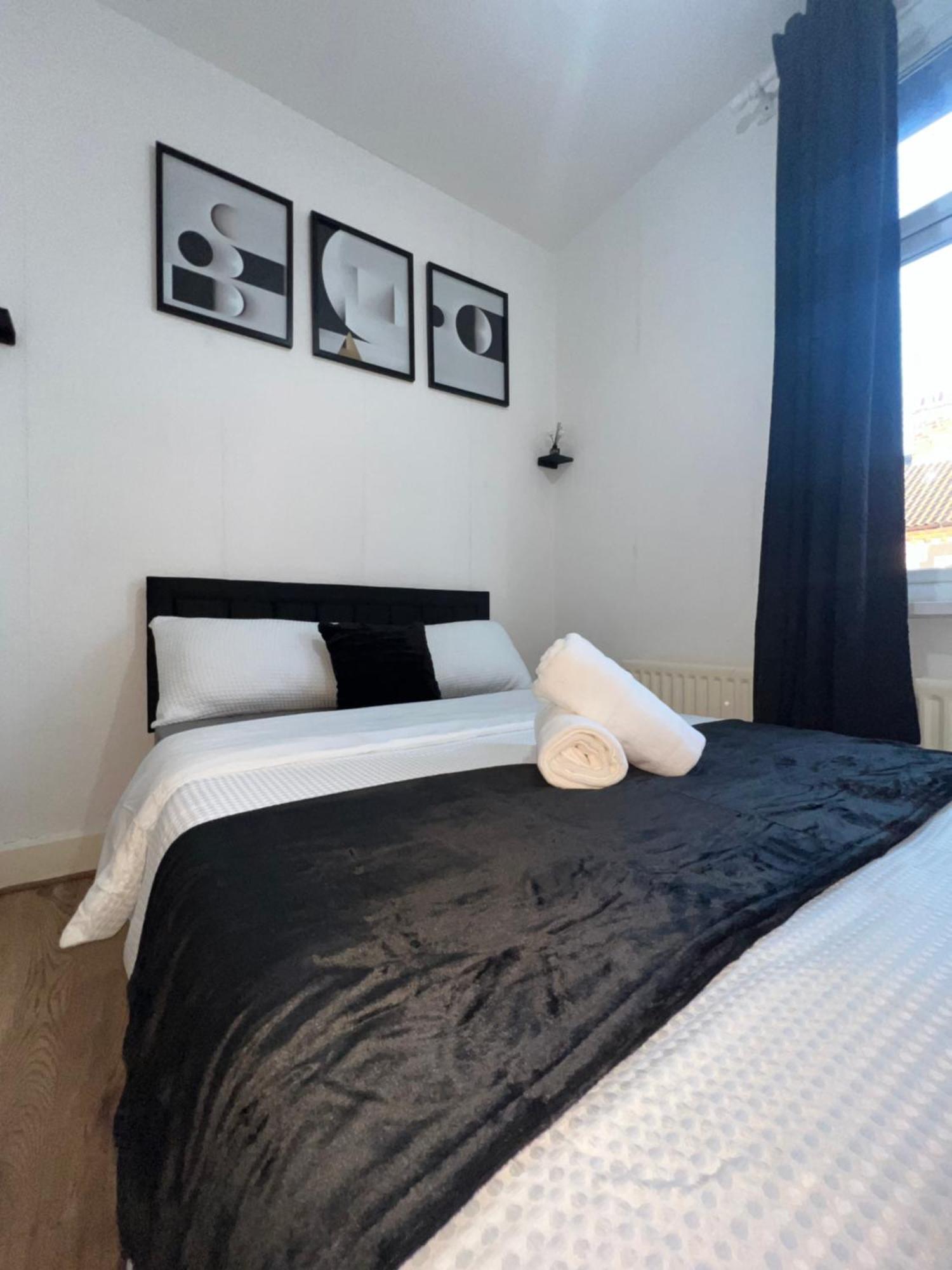 מידלסבורו Adorable Double Room מראה חיצוני תמונה